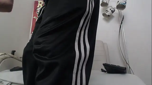 Thomasjons  online show from 02-05-26, 06:34