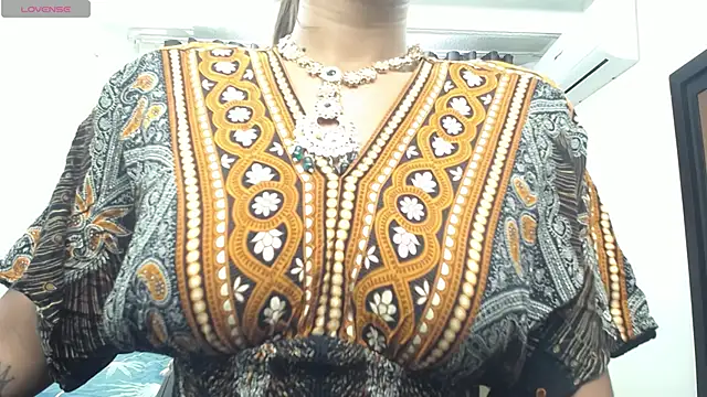 Snapshot of kairadayamai chatting on 04-15-26, 12:23 kairadayamai online show from 04-15-26, 12:23