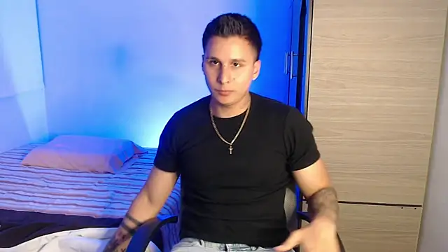 valentinosex1 online show from 02-13-26, 11:12