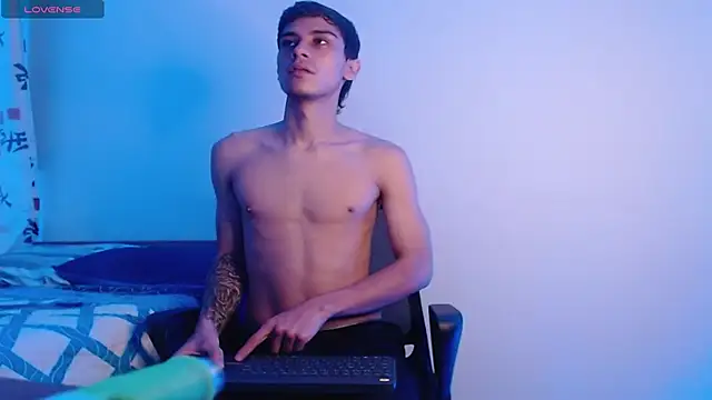 axel davis  online show from 10-14-25, 01:39