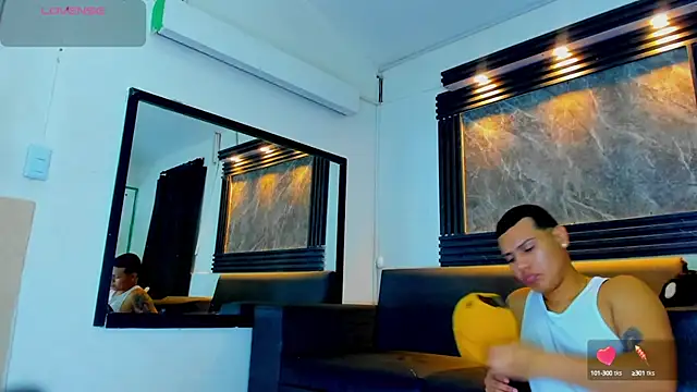 Snapshot of Rick_big chatting on 09-11-25, 12:16 Rick big online show from 09-11-25, 12:16