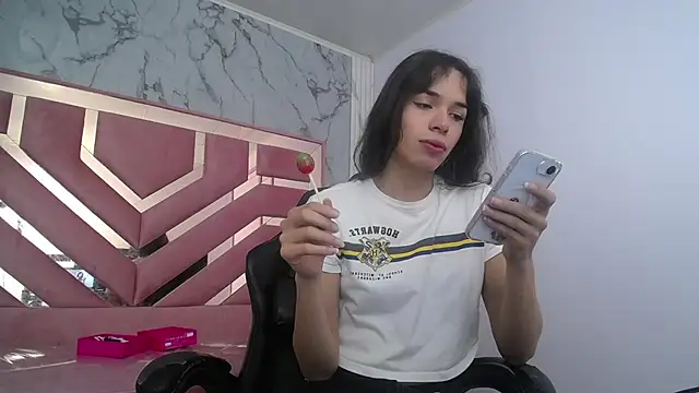 Snapshot of Mia_swift_ch chatting on 11-07-25, 02:22 Mia swift ch online show from 11-07-25, 02:22