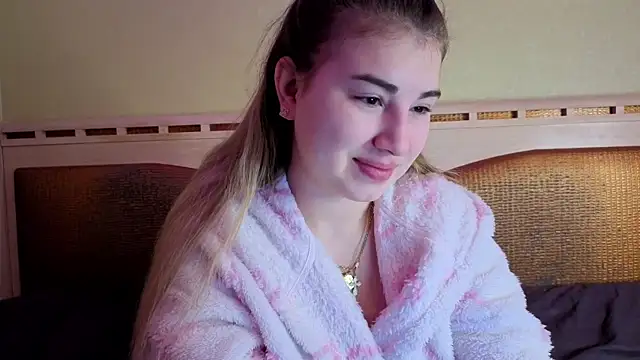 Snapshot of sugarskitty chatting on 02-25-26, 12:04 sugarskitty online show from 02-25-26, 12:04