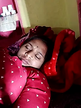 Hot crety online show from 03-17-26, 03:15