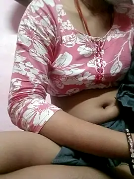 Snapshot of Hot_crety chatting on 06-20-26, 08:44 Hot crety online show from 06-20-26, 08:44