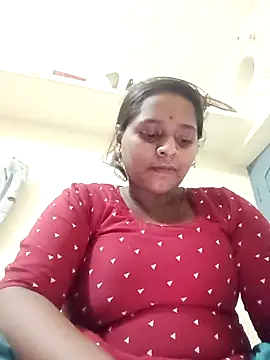 Snapshot of Hot_crety chatting on 06-25-26, 04:55 Hot crety online show from 06-25-26, 04:55