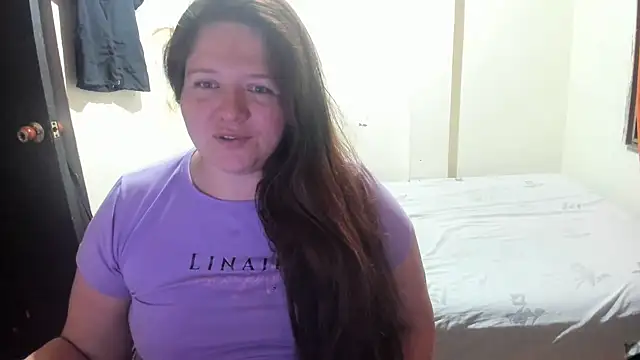 Snapshot of Daphne_girlsex chatting on 09-18-25, 05:09 Daphne girlsex online show from 09-18-25, 05:09