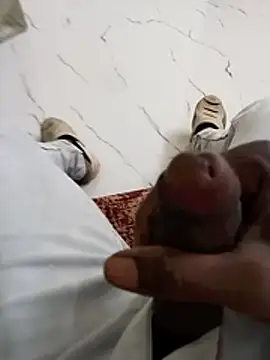 Snapshot of Wet_BunnyFun chatting on 10-16-25, 05:36 Wet BunnyFun online show from 10-16-25, 05:36