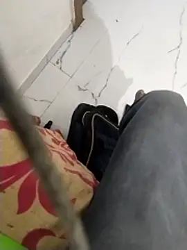 Snapshot of Wet_BunnyFun chatting on 11-26-25, 05:03 Wet BunnyFun online show from 11-26-25, 05:03