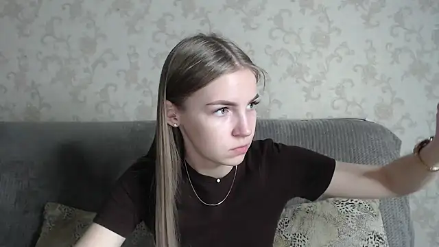 HitGyrl online show from 02-24-26, 01:14