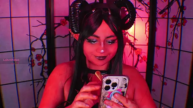 Vanelope sweet  online show from 04-05-26, 12:52