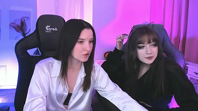 LiliLuna online show from 02-27-26, 12:27