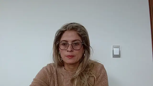 linda-mature43 online show from 09-18-25, 02:30