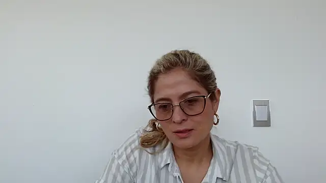 linda-mature43 online show from 09-22-25, 04:53