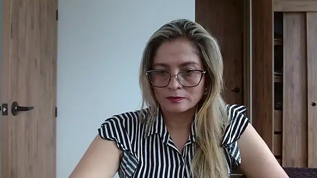 linda-mature43 online show from 10-23-25, 05:23