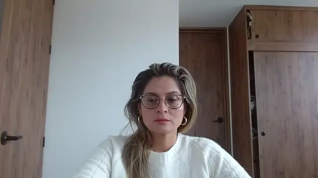 linda-mature43 online show from 11-05-25, 01:22