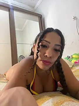 Snapshot of jhennyfer chatting on 11-20-25, 05:07 jhennyfer online show from 11-20-25, 05:07