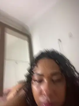 jhennyfer online show from 03-17-26, 05:33