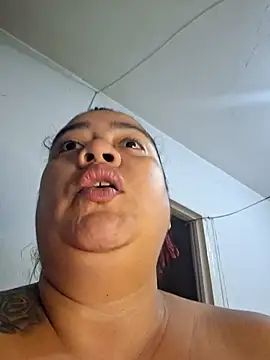 Snapshot of NARNYALABELLA chatting on 11-12-25, 10:26 NARNYALABELLA online show from 11-12-25, 10:26