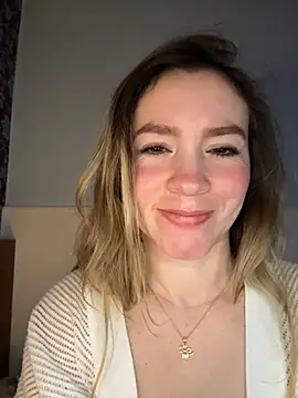 Snapshot of BritgetPsychol chatting on 09-26-25, 03:32 BritgetPsychol online show from 09-26-25, 03:32