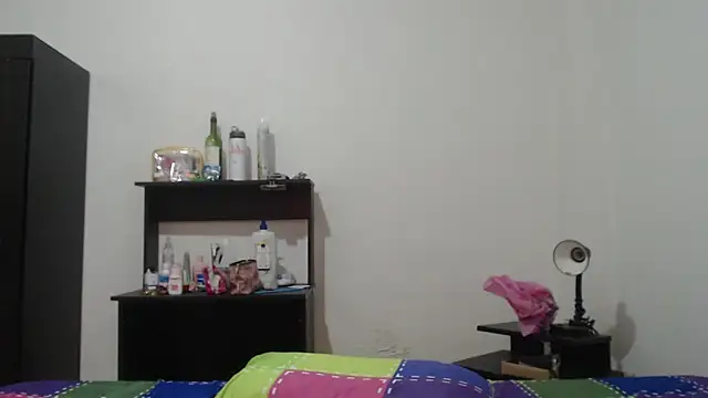 Snapshot of nathaly_jones_ chatting on 05-11-26, 02:45 nathaly jones online show from 05-11-26, 02:45