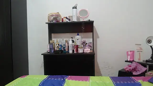 Snapshot of nathaly_jones_ chatting on 07-16-26, 12:22 nathaly jones online show from 07-16-26, 12:22