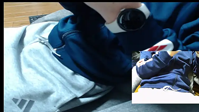 Yasu2000 online show from 04-30-26, 01:45