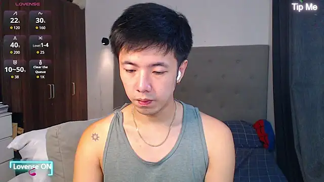 Addictiveboi online show from 12-17-25, 02:28