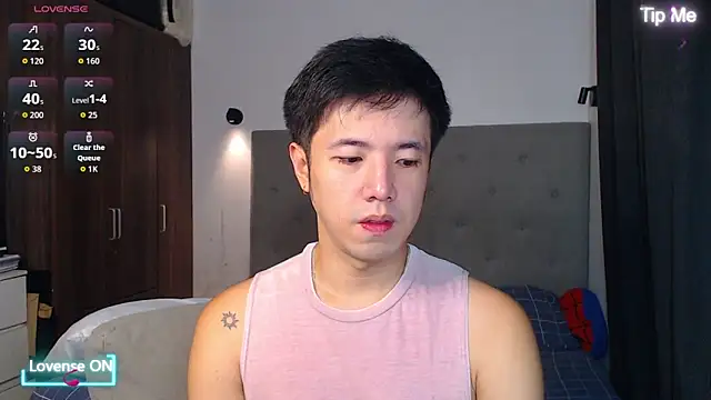 Addictiveboi online show from 12-18-25, 02:39