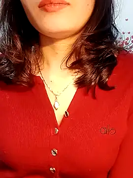 Snapshot of Hinna_x chatting on 02-19-26, 03:30 Hinna x online show from 02-19-26, 03:30