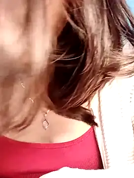 Snapshot of Hinna_x chatting on 02-23-26, 10:18 Hinna x online show from 02-23-26, 10:18