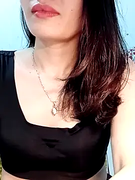 Snapshot of Hinna_x chatting on 04-26-26, 01:53 Hinna x online show from 04-26-26, 01:53