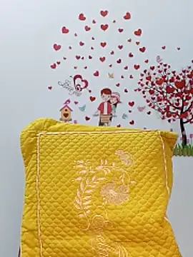 Snapshot of Hinna_x chatting on 04-28-26, 02:38 Hinna x online show from 04-28-26, 02:38
