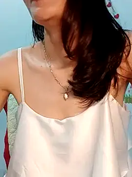 Snapshot of Hinna_x chatting on 05-10-26, 03:01 Hinna x online show from 05-10-26, 03:01