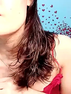 Snapshot of Hinna_x chatting on 05-15-26, 12:34 Hinna x online show from 05-15-26, 12:34