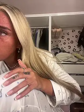 EllieMaeBaby online show from 04-14-26, 04:13