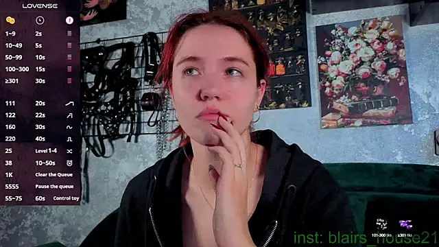 Snapshot of the_high_priestess chatting on 09-27-25, 05:23 the high priestess online show from 09-27-25, 05:23