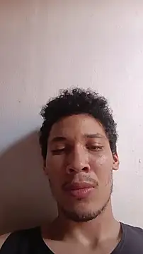 Snapshot of RuiMaddoox chatting on 11-10-25, 07:46 RuiMaddoox online show from 11-10-25, 07:46