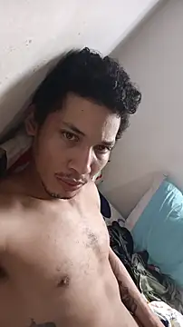 Snapshot of RuiMaddoox chatting on 11-12-25, 05:13 RuiMaddoox online show from 11-12-25, 05:13