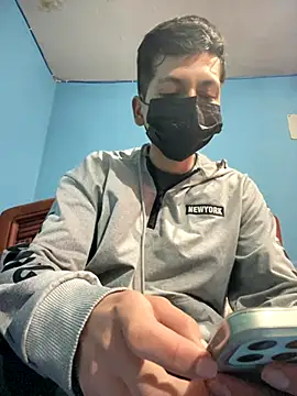 Snapshot of Sebas34_ chatting on 11-16-25, 06:52 Sebas34 online show from 11-16-25, 06:52