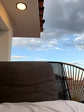 Melody-baby online show from 09-25-25, 10:24