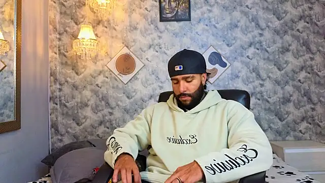 Apolo rousse1 online show from 01-13-26, 10:48