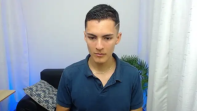 Matiius18 online show from 10-08-25, 02:14