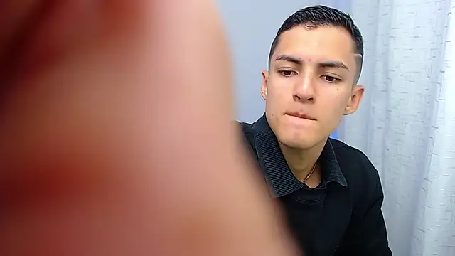 Matiius18 online show from 10-22-25, 01:55