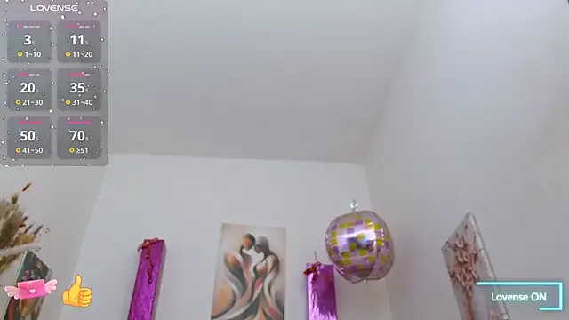 Snapshot of Lola_wish1 chatting on 09-24-25, 04:49 Lola wish1 online show from 09-24-25, 04:49