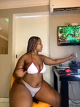 Snapshot of BQueen223 chatting on 12-02-25, 12:38 BQueen223 online show from 12-02-25, 12:38