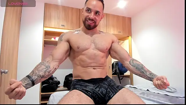 Snapshot of mason_fit chatting on 12-02-25, 01:33 mason fit online show from 12-02-25, 01:33