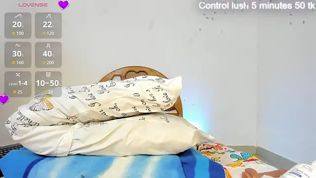 Snapshot of hotbrunett chatting on 10-06-25, 08:17 hotbrunett online show from 10-06-25, 08:17