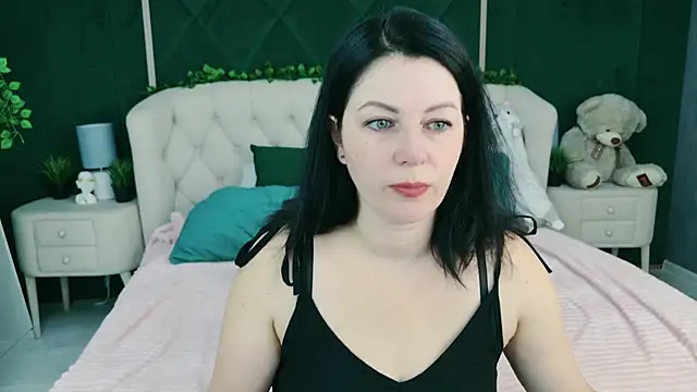 Nina Stane online show from 09-23-25, 05:21