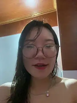 Snapshot of tttan1 chatting on 07-17-26, 01:40 tttan1 online show from 07-17-26, 01:40